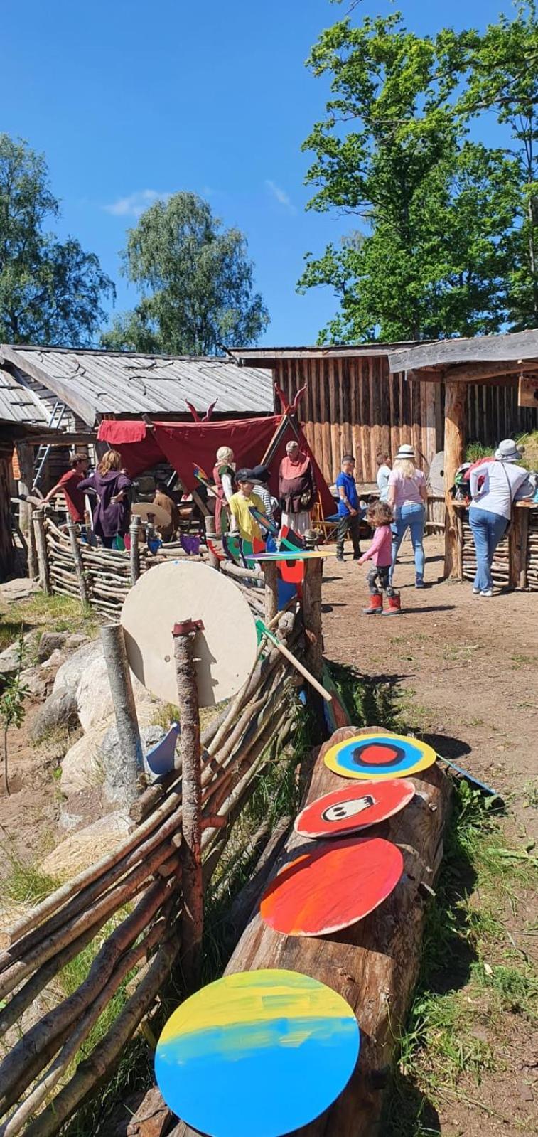 Vittfarnas Vikingaby Villa Sosdala Bagian luar foto