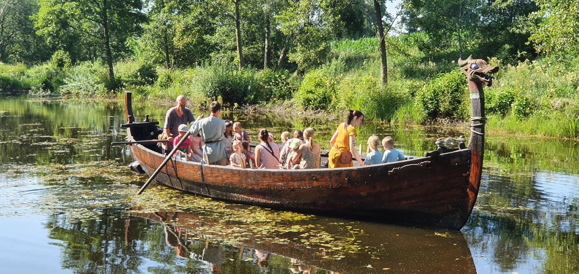 Vittfarnas Vikingaby Villa Sosdala Bagian luar foto
